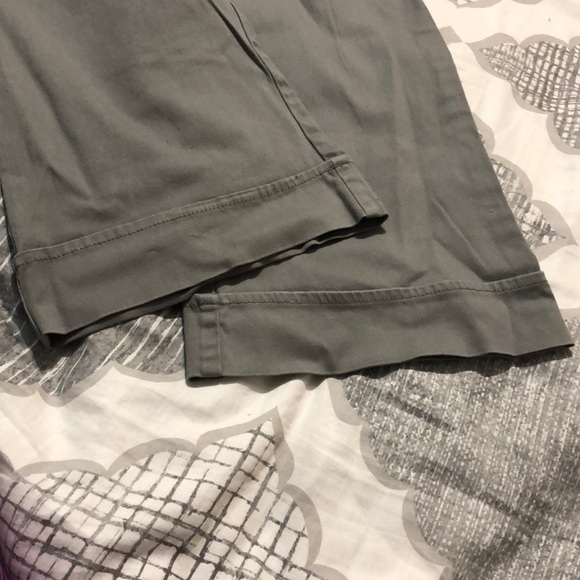Gray Dress Pants with wide bottom - Picture 5 of 8